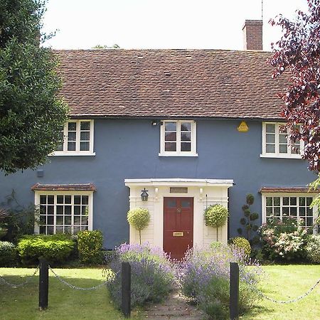 Bonningtons Stansted Self Catering Hotel Stansted Mountfitchet Exterior foto